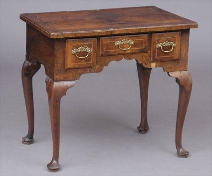 Appraisal: QUEEN ANNE INLAID WALNUT DRESSING TABLE The -veneered line-inlaid and