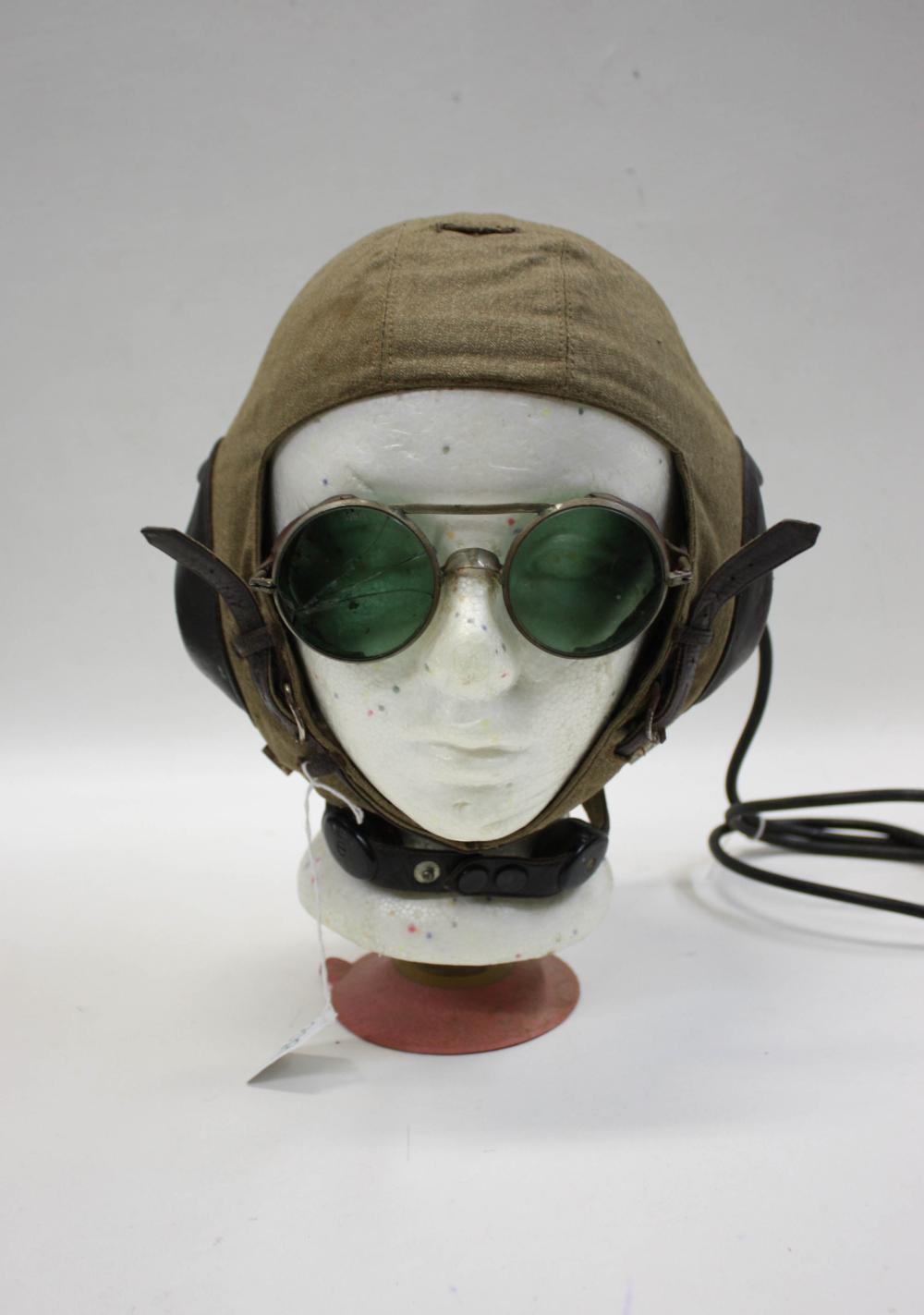 Appraisal: GERMAN WW LUFTWAFFE LKP S SUMMER FLIGHT HELMET light green