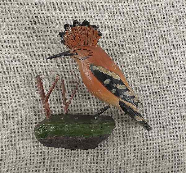 Appraisal: Pennsylvania carved and painted kingfisher attributed to George Miller Upper