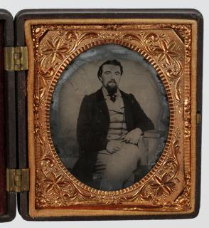 Appraisal: DAGUERREOTYPE PHOTO GUTTA DAGUERREOTYPE PHOTO GUTTA-PERCHA CASE H W Tin-type