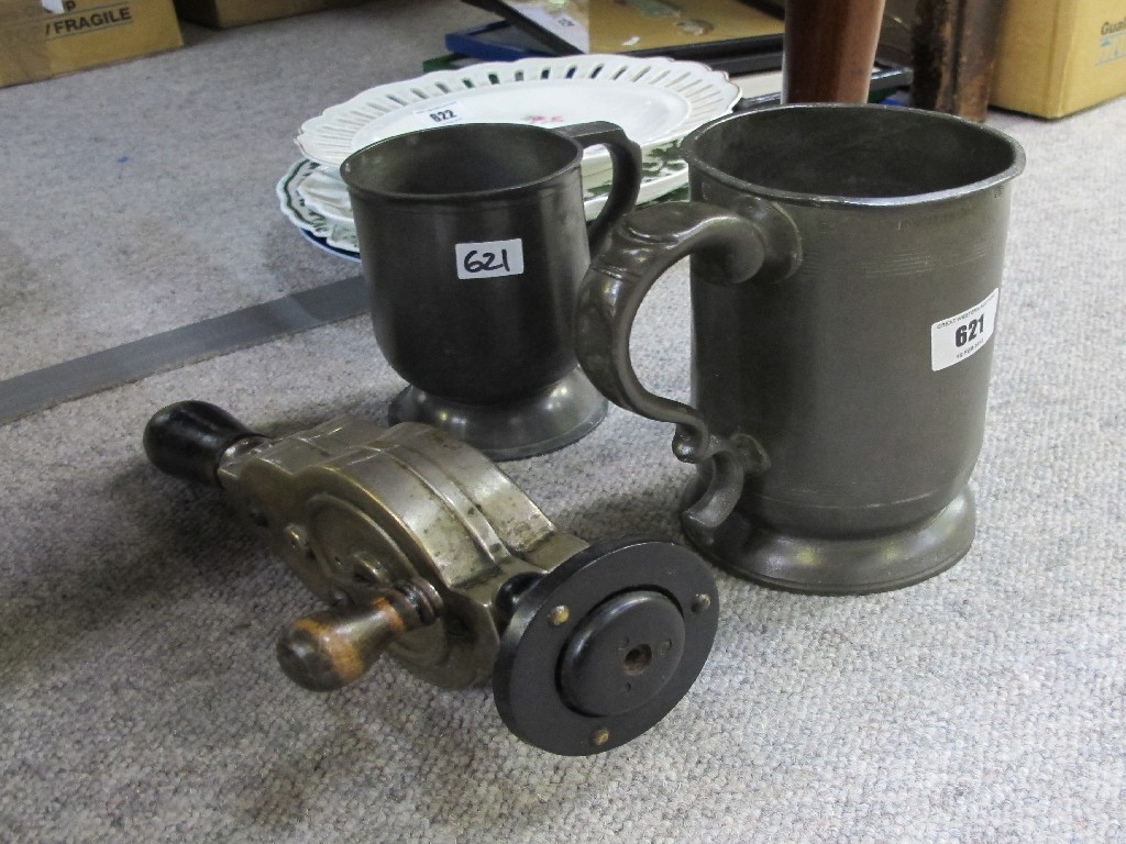 Appraisal: Two pewter tankards and a blood circulator