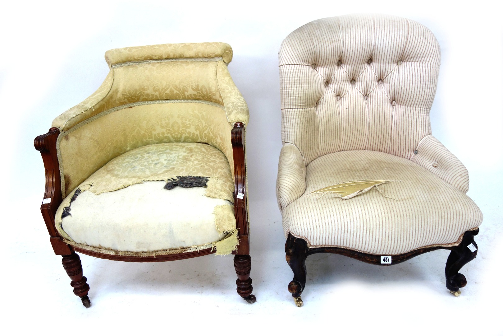 Appraisal: A Victorian button down upholstered nursing chair on cabriole legs