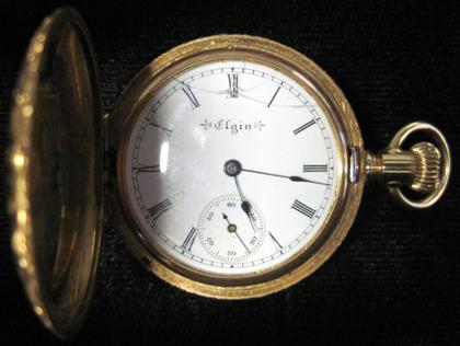 Appraisal: karat yellow gold pocket watch Elgin Circular heavily chased foliate