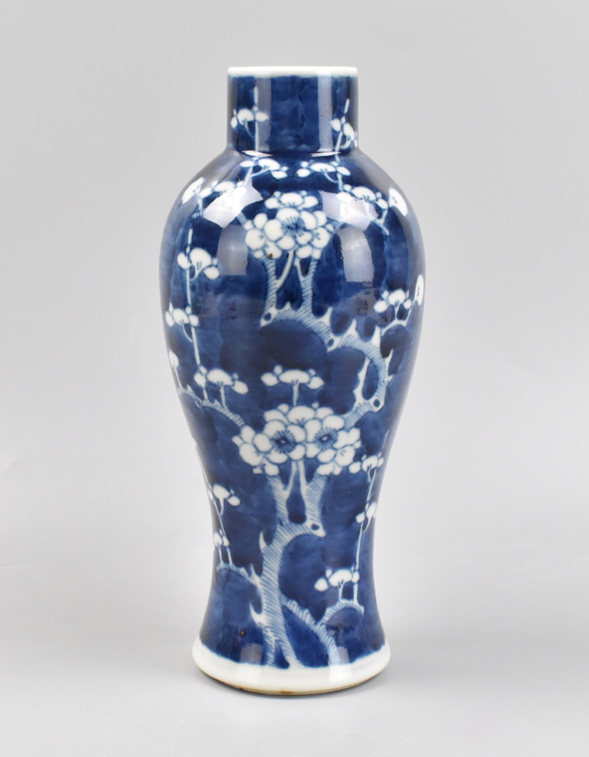 Appraisal: A Chinese blue and white prunus vase dating from the