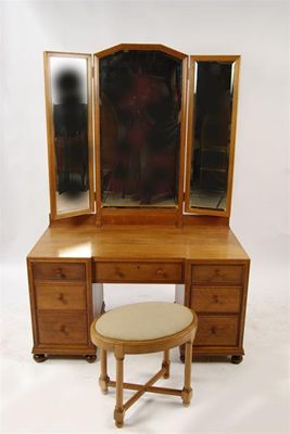 Appraisal: A Heal Son Limited Edition limed oak dressing table and