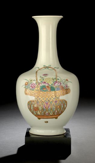 Appraisal: Unusual Chinese Famille Rose Porcelain Bottle Vase Daoguang Reign -