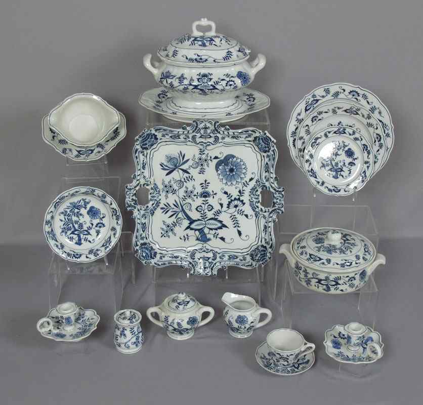 Appraisal: BLUE DANUBE CHINA Approx pieces to include the tureen and