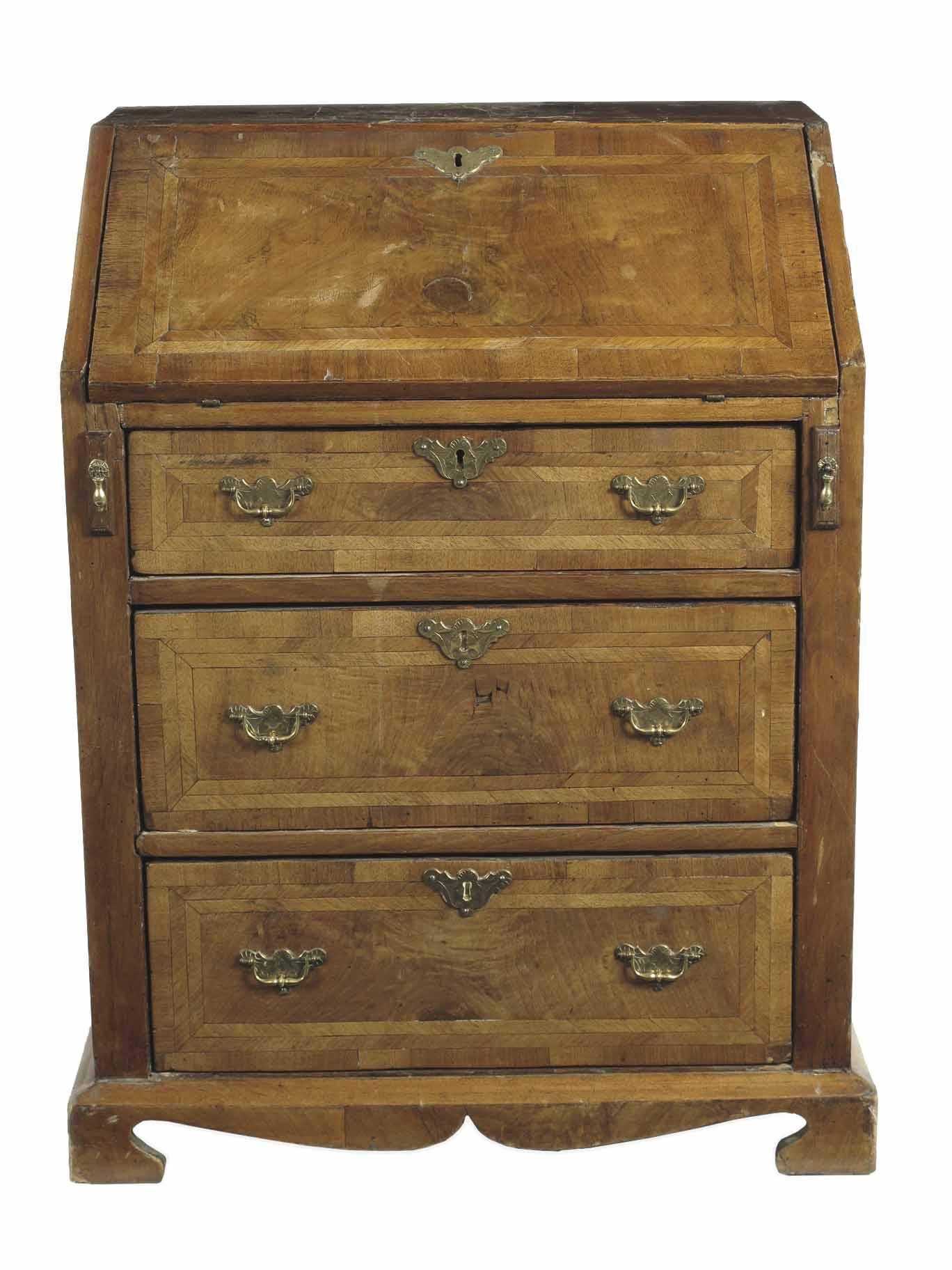 Appraisal: A small walnut bureau