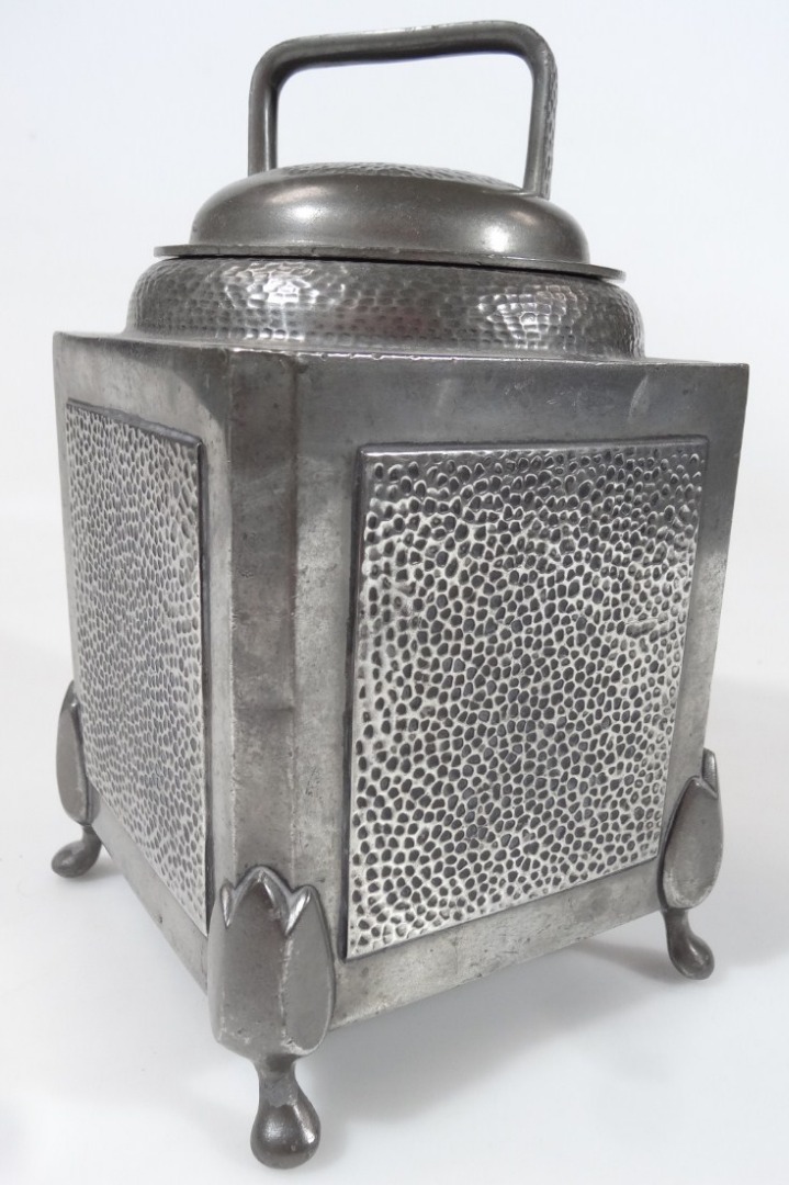 Appraisal: An early thC period pewter jar and cover the domed