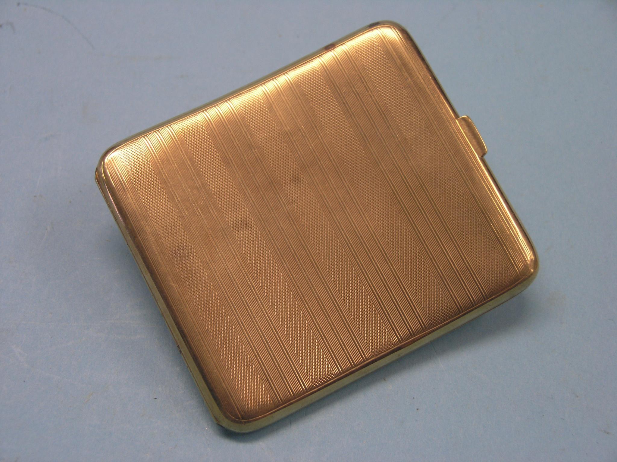 Appraisal: An engine-turned ct gold cigarette case Birmingham grams