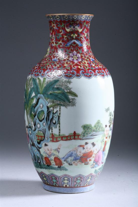 Appraisal: CHINESE FAMILLE ROSE PORCELAIN VASE Jiaqing overglazed iron red mark