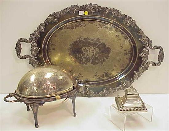 Appraisal: Silverplate items including a hinged lid inkwell as is a