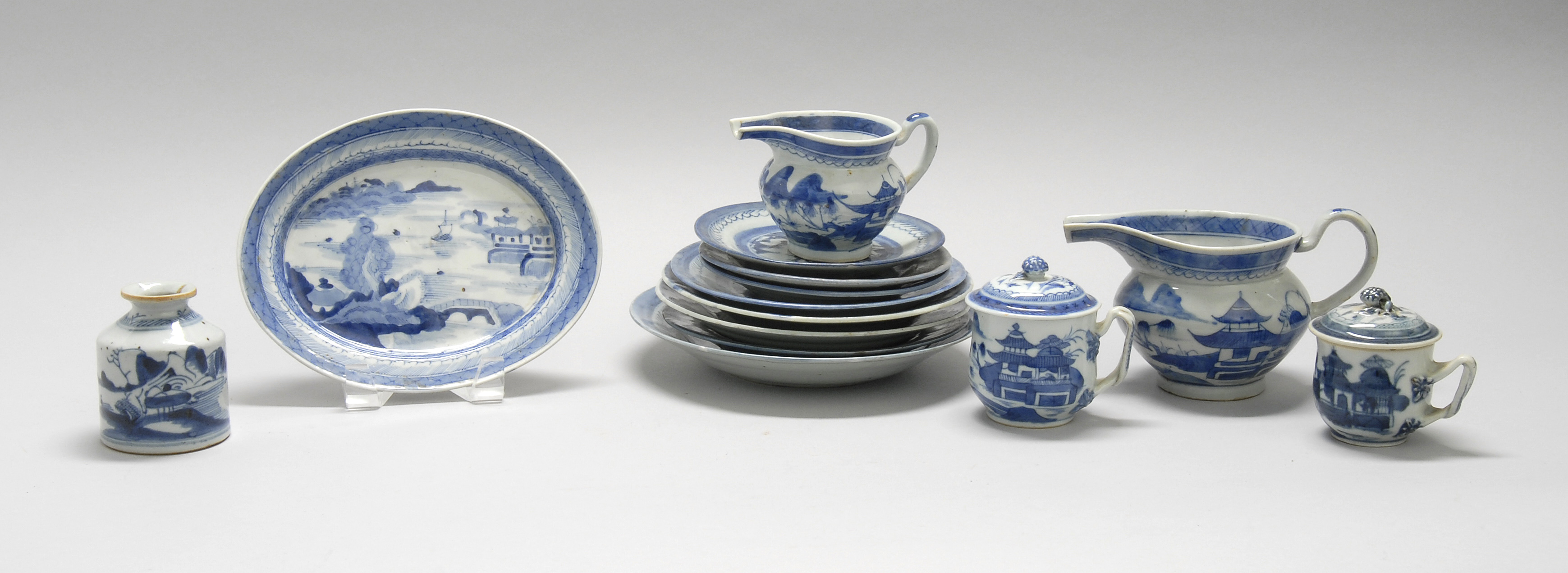 Appraisal: LOT OF ASSORTED BLUE AND WHITE EXPORT CHINA th CenturyIncludes