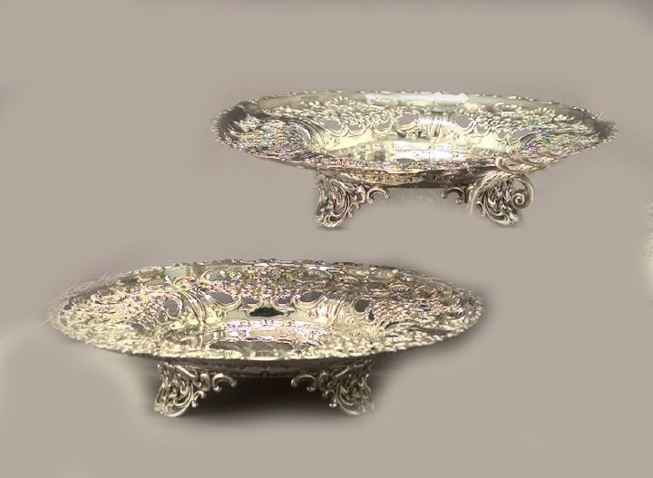 Appraisal: Pair of American Reticulated Sterling Silver Pastry Stands by Whiting