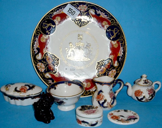 Appraisal: Collection of Masons Blue Mandalay pieces comprising Miniature Teapot Sugar