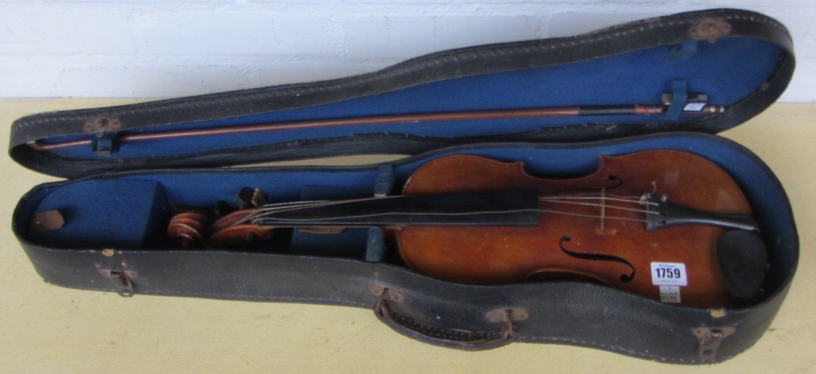 Appraisal: A violin early th century interior paper label reads 'The