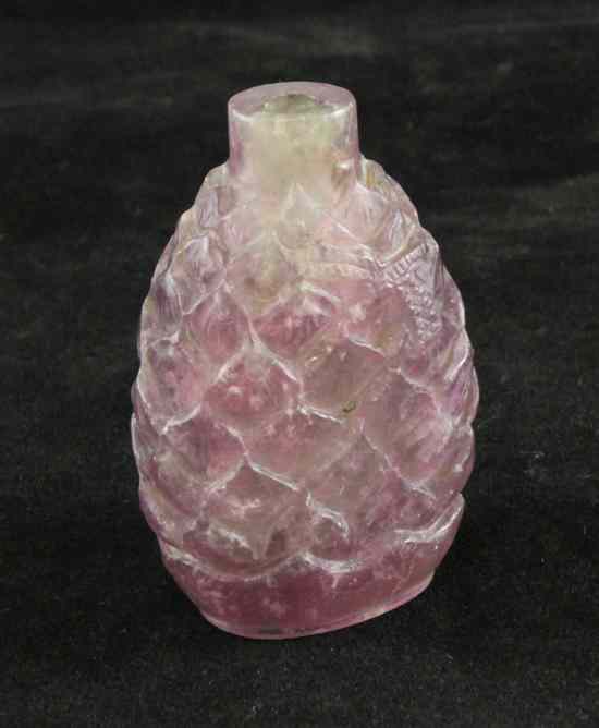 Appraisal: A Chinese amethyst quartz snuff bottle Qianlong seal mark but