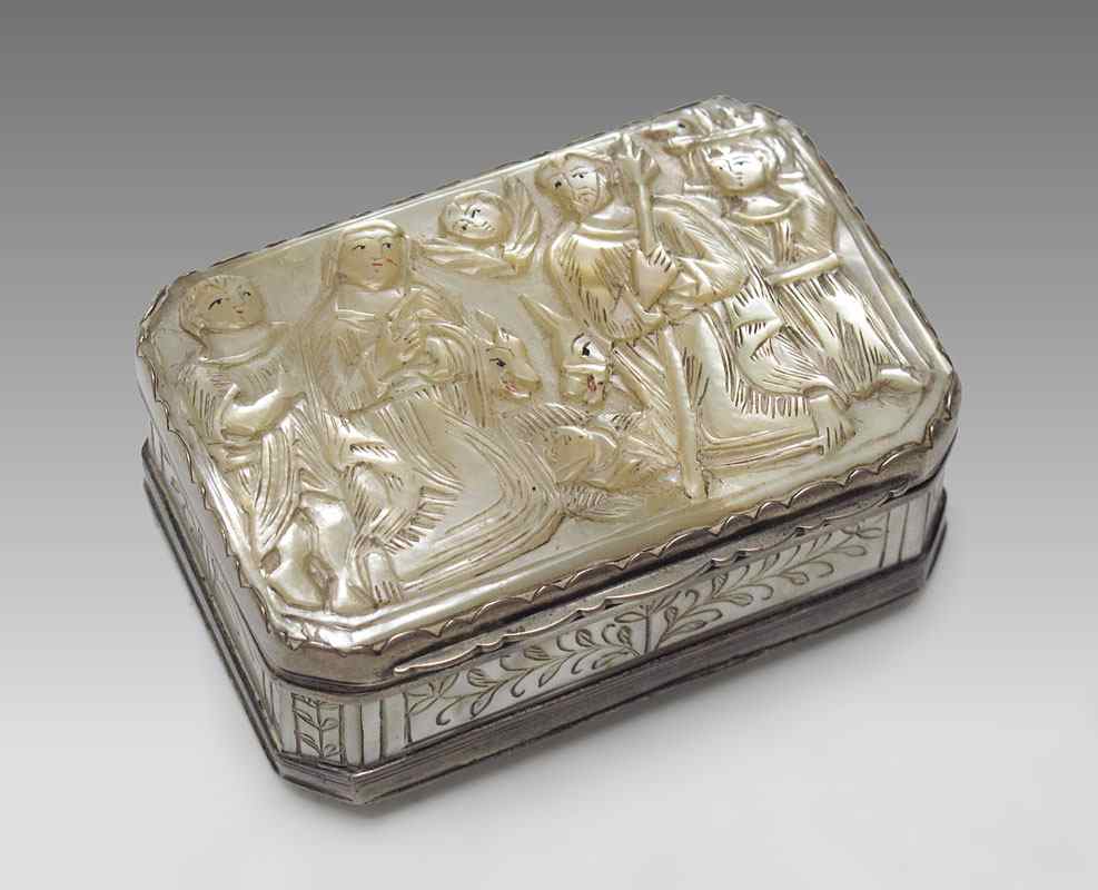 Appraisal: CONTINENTAL CARVED MOTHER OF PEARL SNUFF BOX With carved hinged