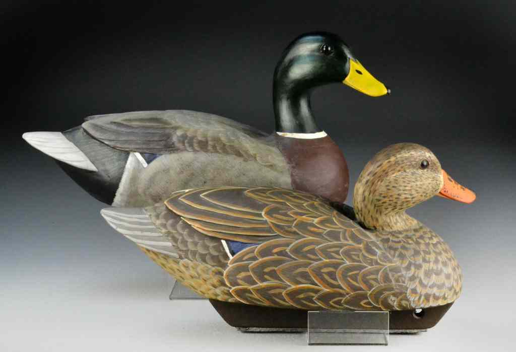 Appraisal: Mike Kent Mallard Duck Decoys - PairFinely painted and carved