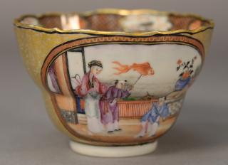 Appraisal: Chinese export porcelain tea cup with heavy gilt scrolling leaves