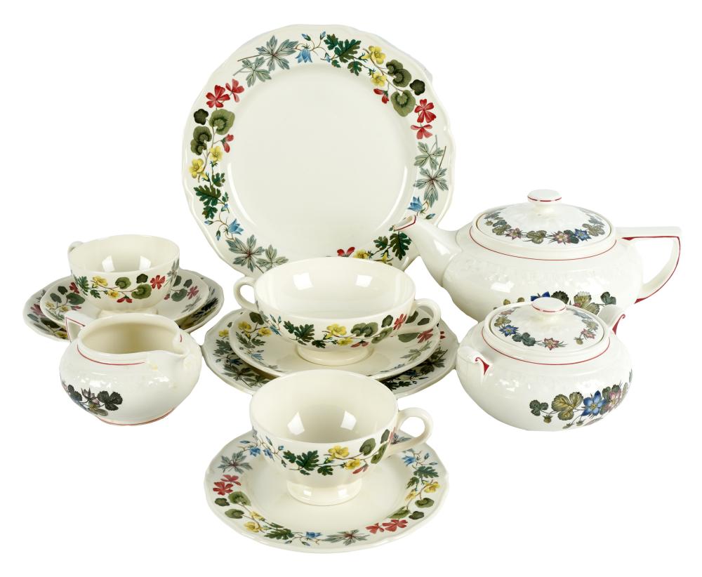 Appraisal: WEDGWOOD RICHMOND CHINA SERVICEprinted factory marks comprising dinner plates inches