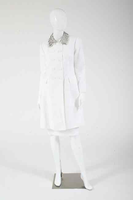 Appraisal: GIANNI CALIGNANO WHITE DAY SUIT Made in Italy Cotton blend