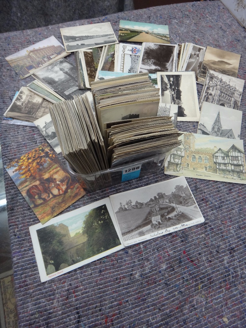 Appraisal: POSTCARDS - Great Britain approx