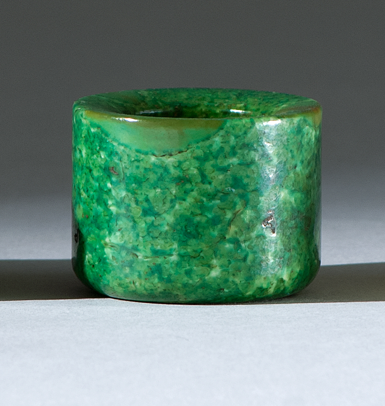 Appraisal: STAINED THUMB RING Early th CenturySimilar example illustrated in Kaynes-Klitz