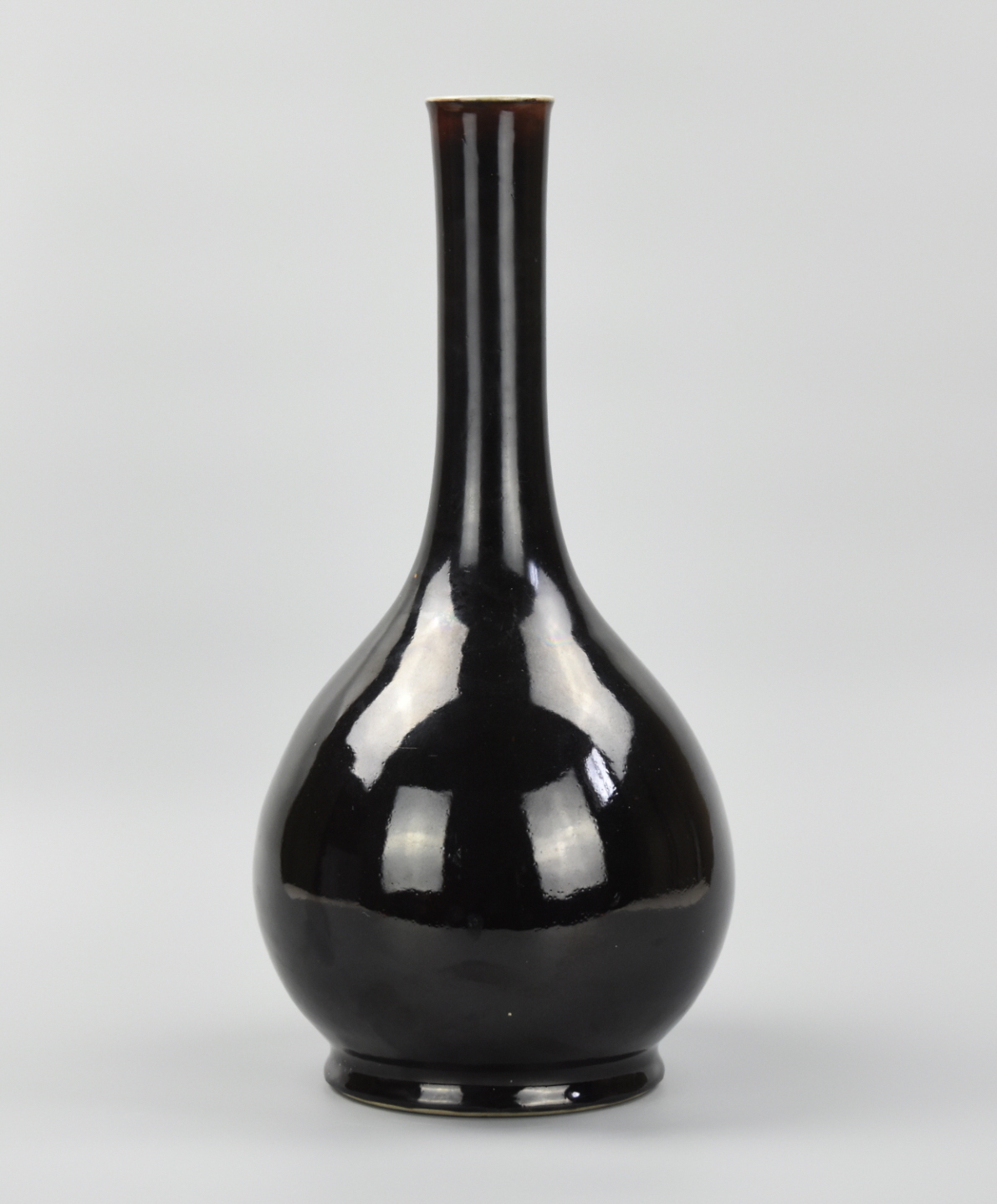 Appraisal: A TALL CHINESE BLACK GLAZED VASE - TH C A