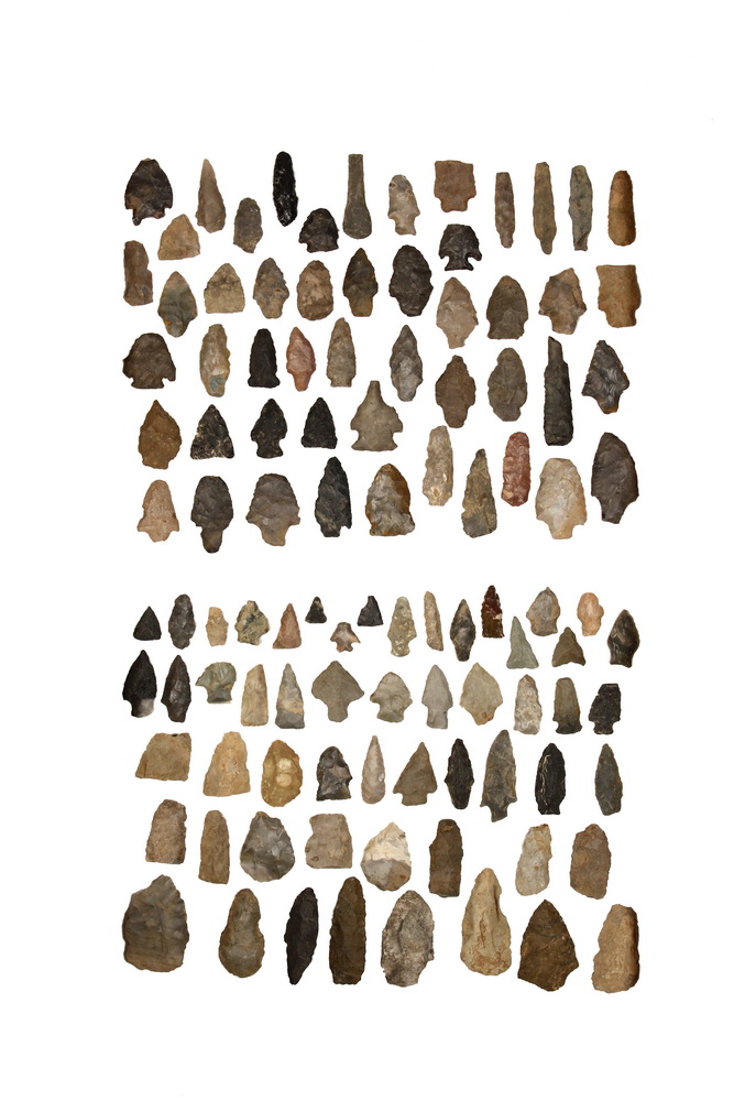 Appraisal: NATIVE AMERICAN WEAPON POINTS - Flint Points of various origins