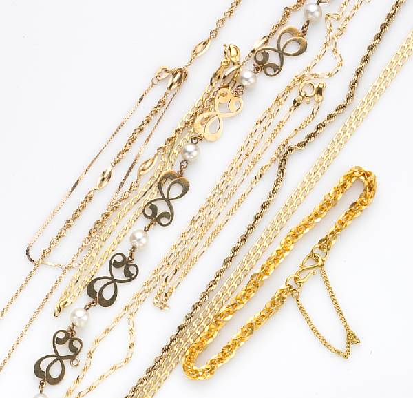 Appraisal: A collection of k and k gold neck chains and