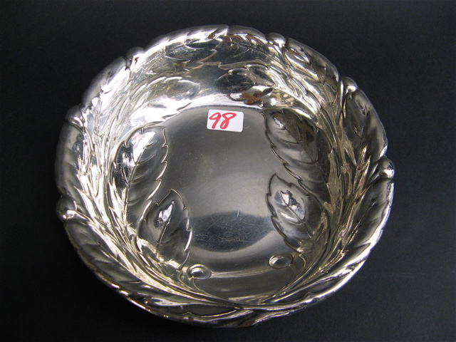 Appraisal: REED BARTON STERLING SILVER BOWL c with repousse leaf and