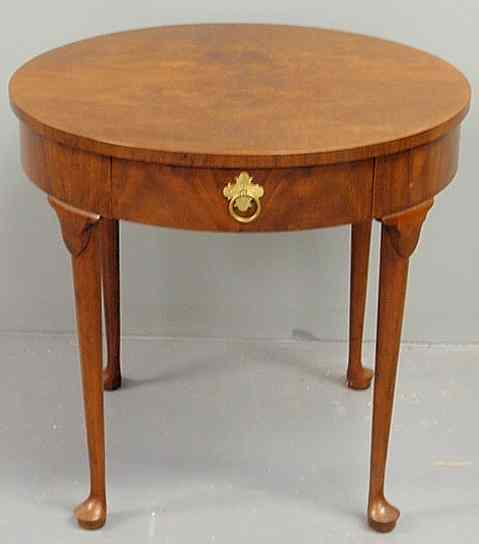 Appraisal: Queen Anne style mahogany round top table by Baker Furniture