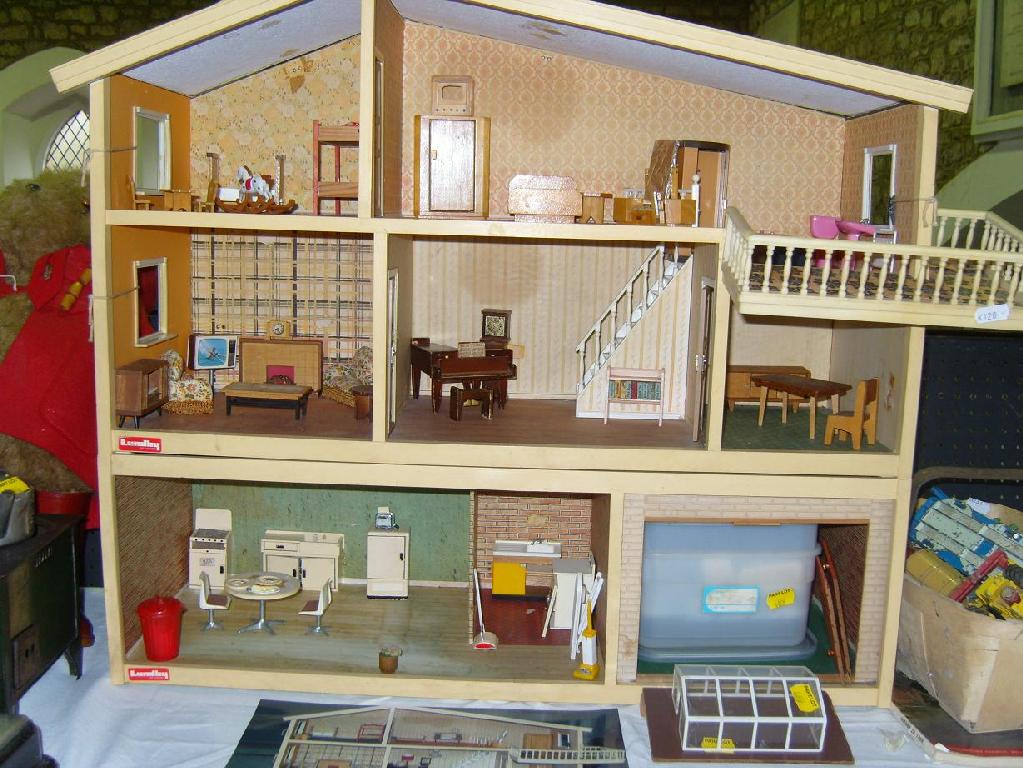 Appraisal: A Lundby of Sweden dolls house probably dating from the