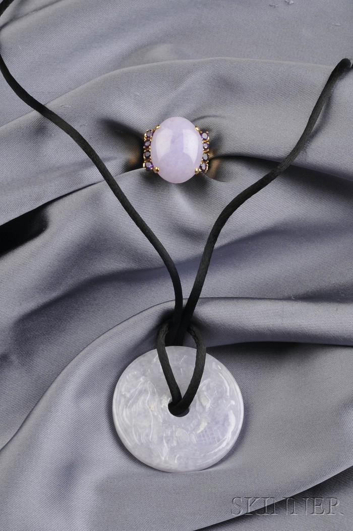 Appraisal: kt Gold Lavender Jade and Amethyst Ring and Pendant set