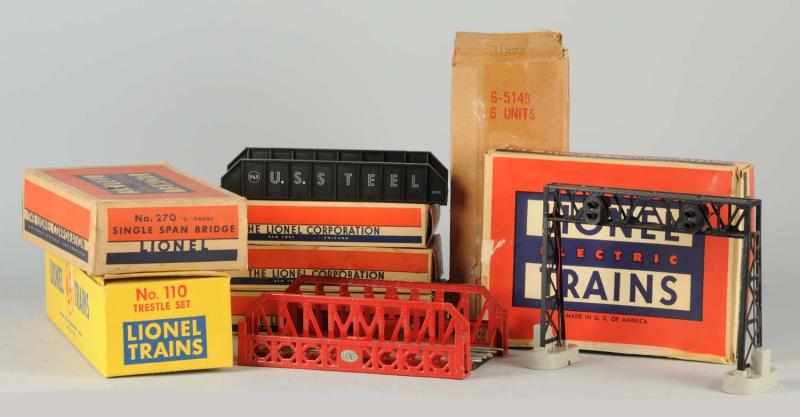 Appraisal: Lot of Lionel Bridge Accessory Pieces American Includes three Girder