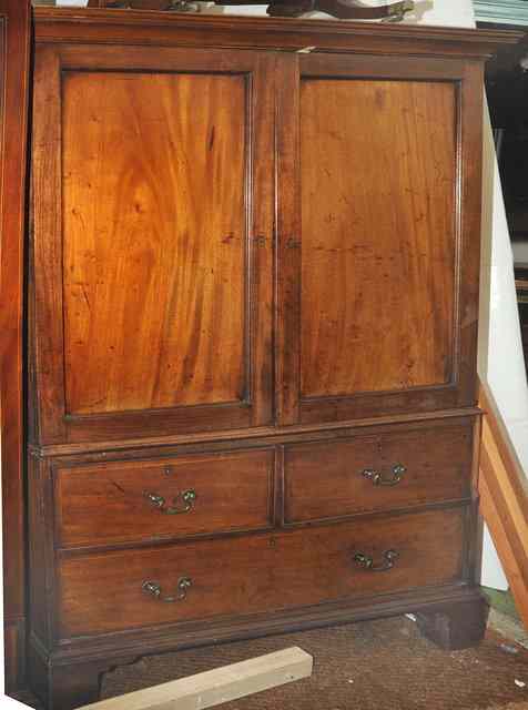 Appraisal: A TH CENTURY MAHOGANY PRESS the upper section with two