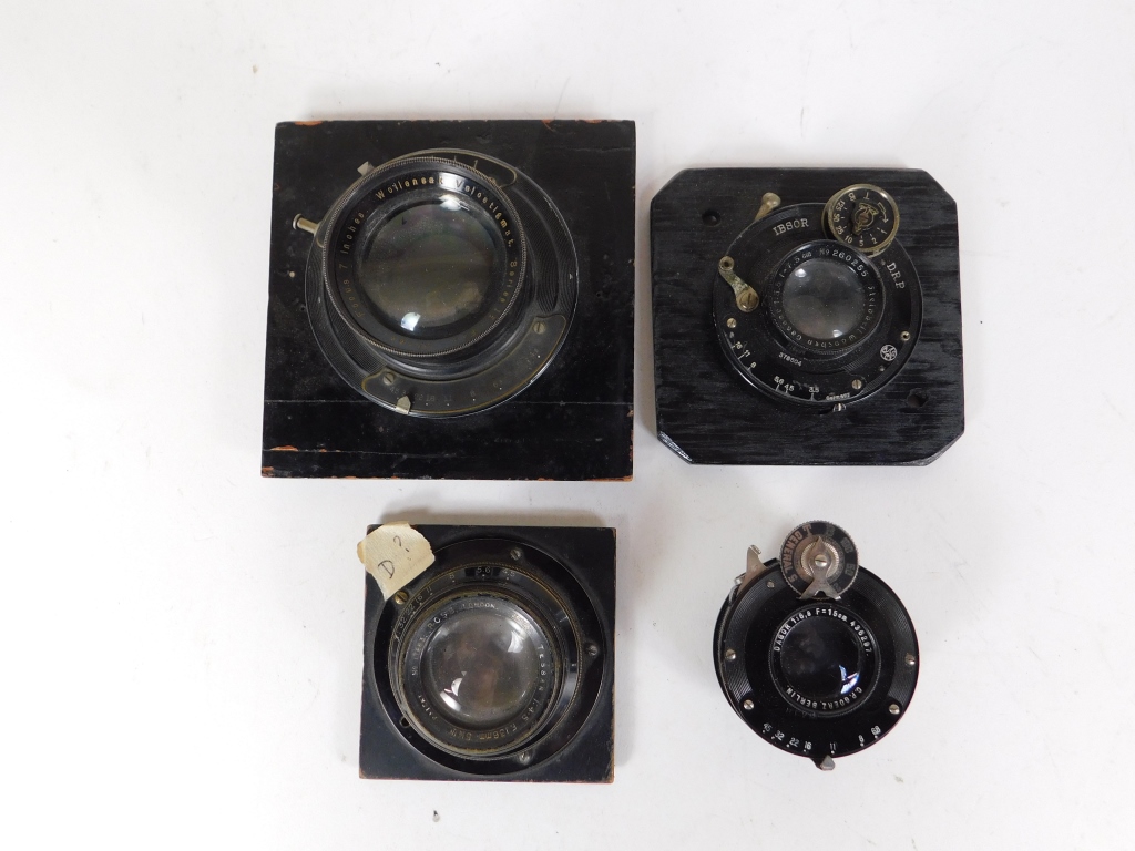 Appraisal: LOT OF LENSES AND SHUTTERS Lot of lenses and shutters