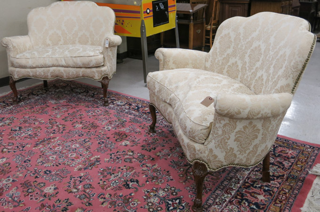 Appraisal: A PAIR OF QUEEN ANNE STYLE LOVESEATS American mid- th