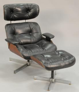 Appraisal: Plycraft Eames style lounge chair Plycraft Eames style lounge chair