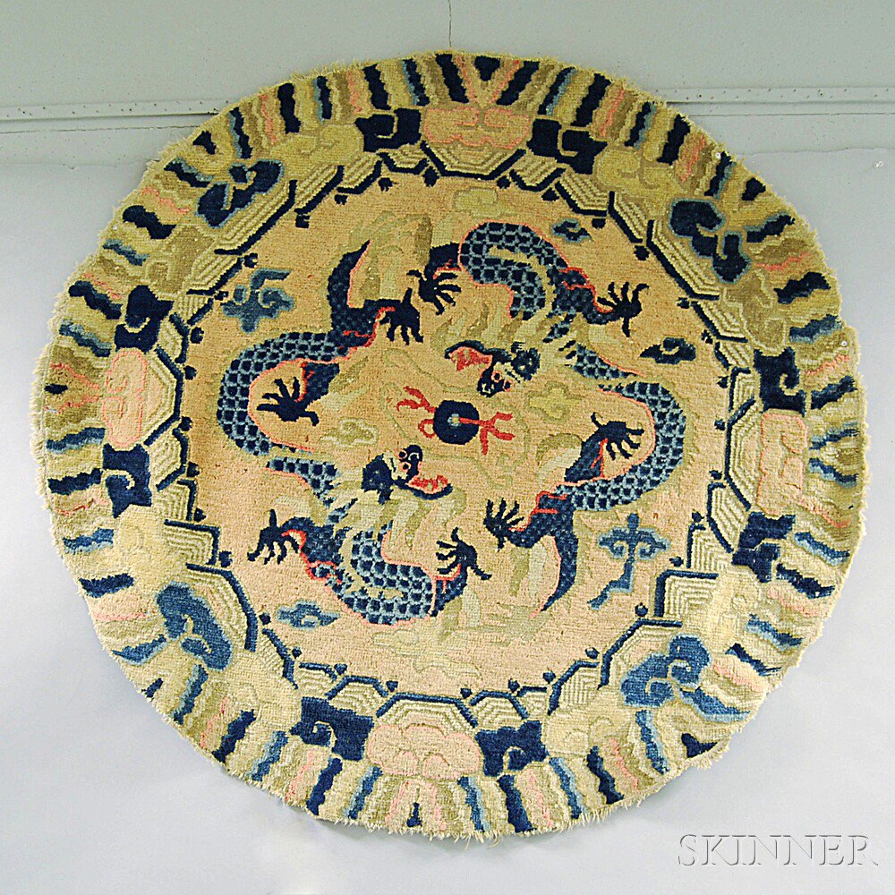 Appraisal: Chinese Round Rug th century ft in x ft Estimate