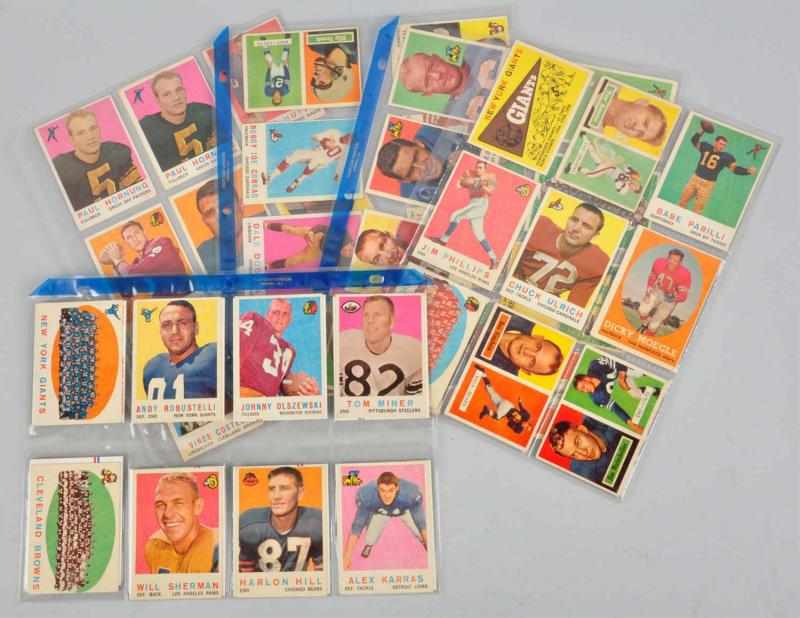 Appraisal: Group Lot of Early Football Cards Description s and s