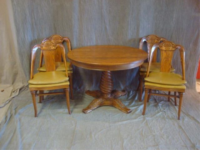 Appraisal: Round Oak Dining Table and Chairs From a Brooklyn NY