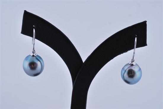 Appraisal: A PAIR OF TAHITIAN PEARL EARRINGS TO CT WHITE GOLD