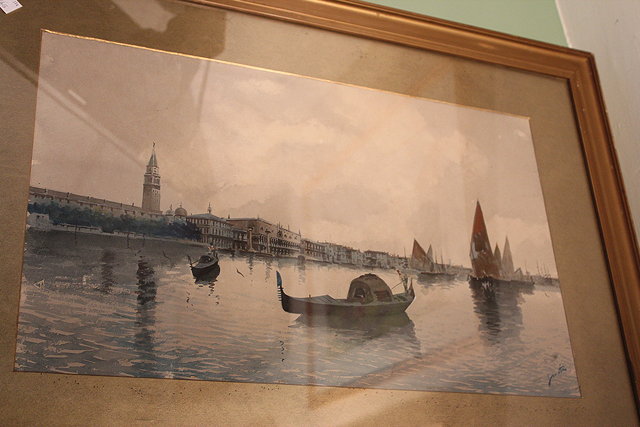 Appraisal: A LATE th EARLY th CENTURY WATERCOLOUR The Venetian canal