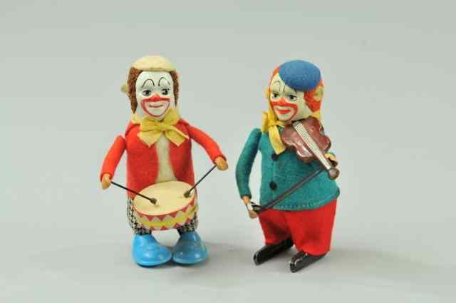 Appraisal: LOT OF TWO SCHUCO CLOWN MUSICIANS Germany both done in