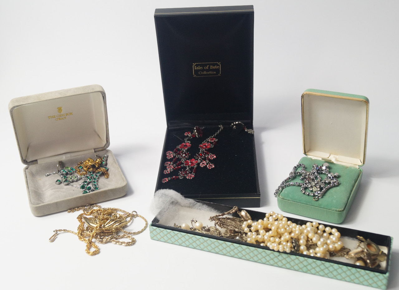 Appraisal: Silver and costume jewellery including a marcasite and enamel strip