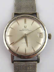 Appraisal: A stainless steel Universal automatic Gent's Polerouter Geneve wristwatch