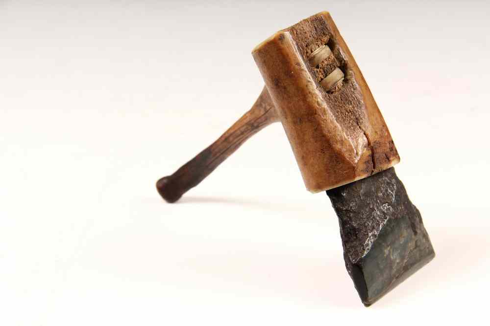 Appraisal: INUIT ADZE - Small th c Eskimo Tool Ice Chipping