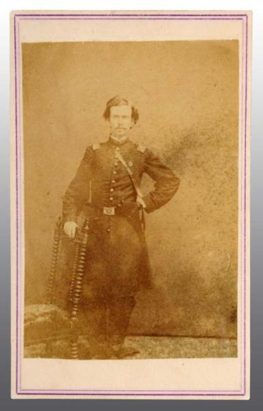 Appraisal: Unidentified Soldier CDV Description New York Cavalry Officer Full standing